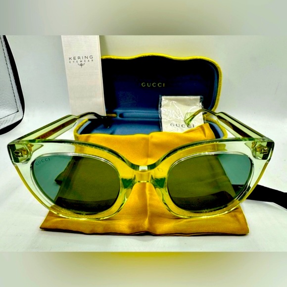 Gucci Sunglasses Gorgeous ❤️100% Authentic, made in Italy 🇮🇹‼️ - Picture 4 of 15